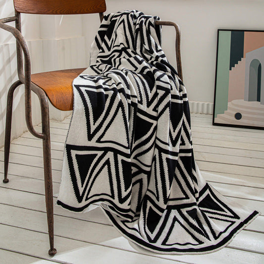 Nordic Geometric Knitted Blanket - Stylish Sofa Throw & Cozy Shawl | Stellin