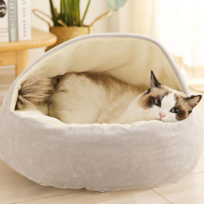 Calming Round Cat Cave Bed for Ultimate Comfort | Lyrra