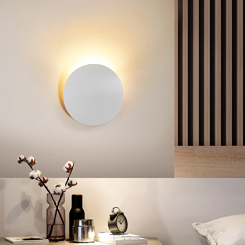 Elegant Aluminum LED Light for Home Decor | Gemma