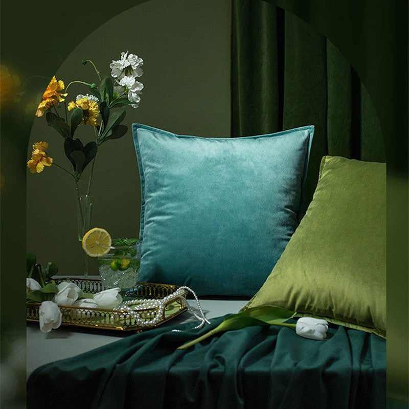 Elegant Velvet Throw Pillowcase with Pastoral Design | Aimalis AURANORDI Pillowcase