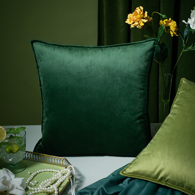 Elegant Velvet Throw Pillowcase with Pastoral Design | Aimalis AURANORDI Pillowcase