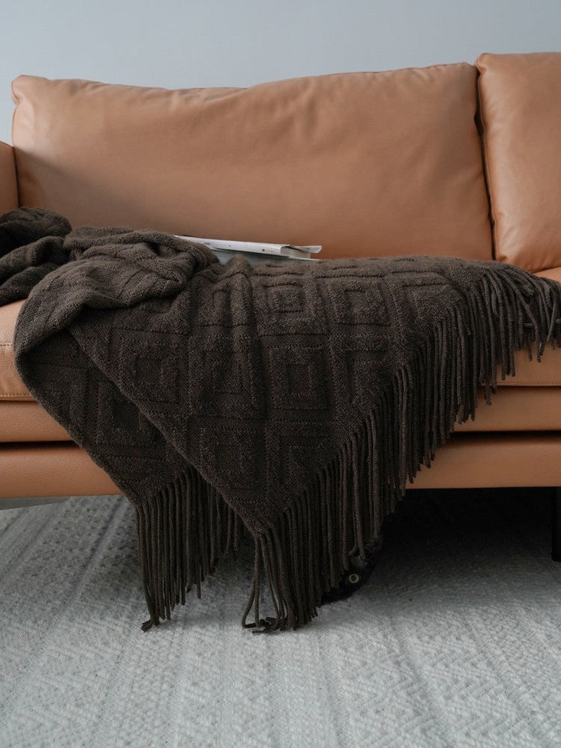 Jacquard Knitted Bed Tail Blanket for Everyday Comfort | Soleno